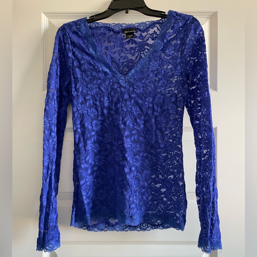 Moda International (Victoria’s Secret) V Neck Blue Lace Long Sleeve Top Size M